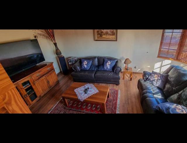 FARM FOR SALE IN MNANDI